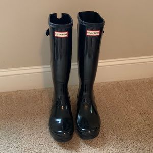 Womens hunter boots.